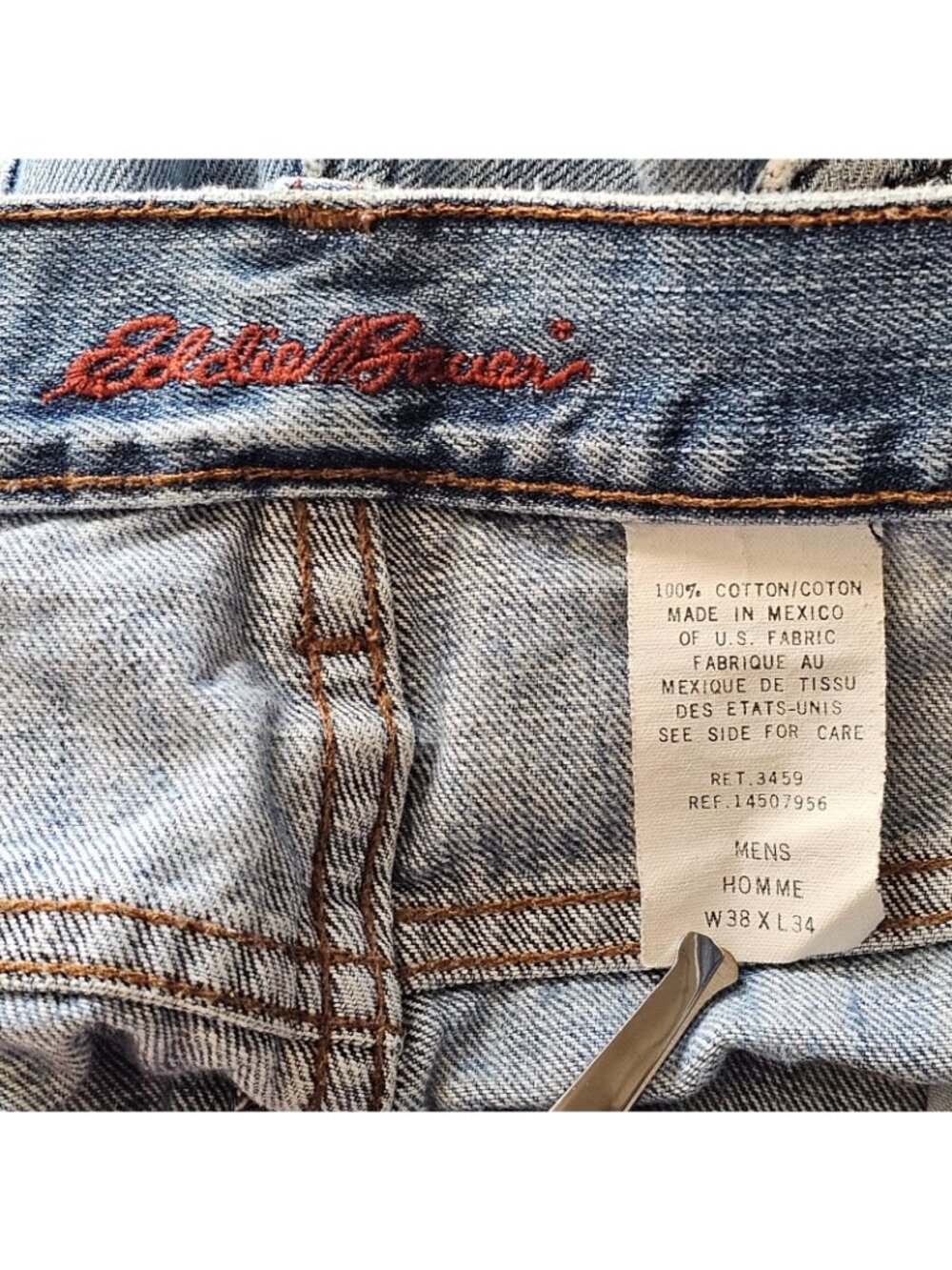 Eddie Bauer Jeans Mens Tag 38x34 Act 37x32 Classic Fit Straight Distressed Denim - Picture 7 of 8